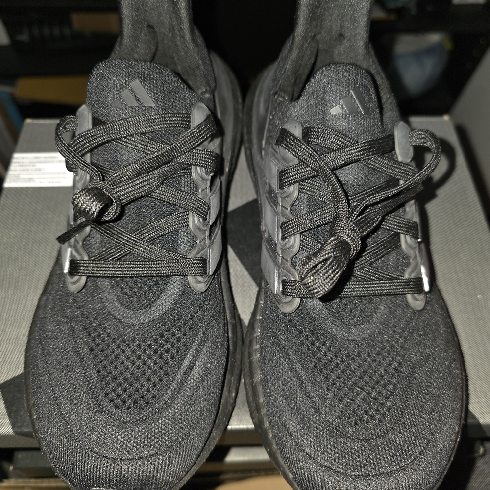 Adidas Ultraboost Light W